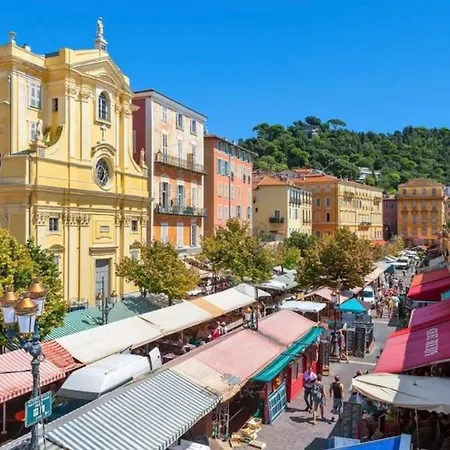 A Louer Au Coeur Du Carre Dor A Nice, Rue Dalpozzo A 150 Metres Des Plages Appartement