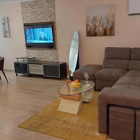 Apartment Apartment-avenue Des Fleurs - 06000 *