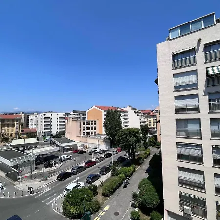 Apartment Terrasse Et Parking Prive *