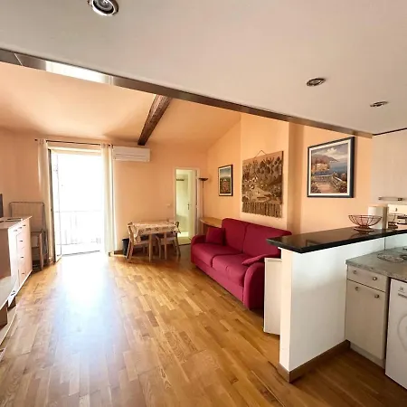 Apartment 3 Massena *