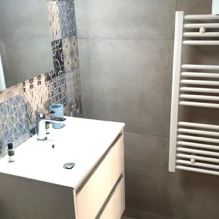 Duplex Balcon Centre Mer 408