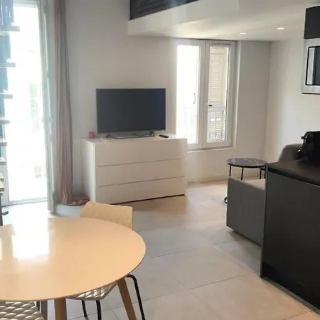 Duplex Balcon Centre Mer 408 *