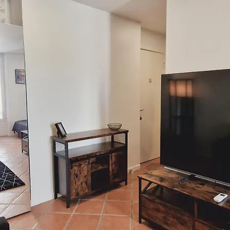 Loft Place Massena Apartment *