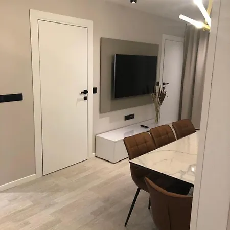Apartment Lina Nice