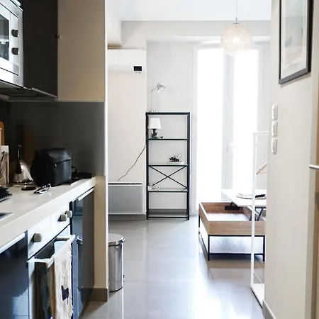 Massena Nice! Free Breakfast! Apartment Nice