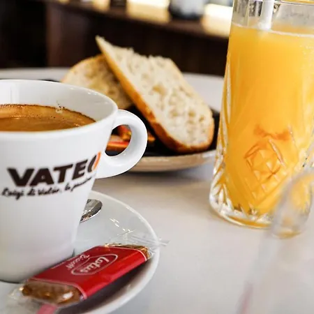 Massena Nice! Free Breakfast! Apartment Nice