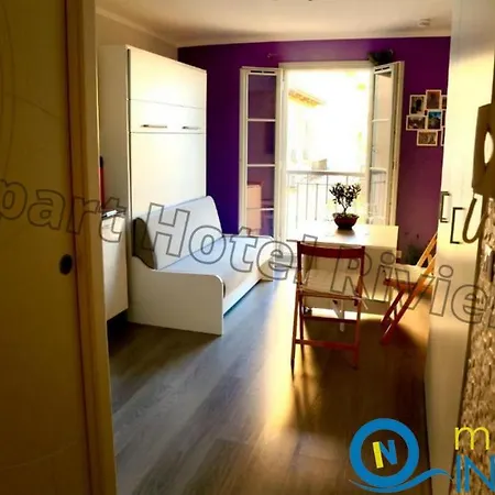Riviera Nice: Old Town With Sea View Apartment Nice