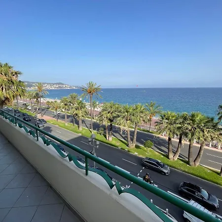 Derniere Etage Sur La Promenade! Apartment Nice