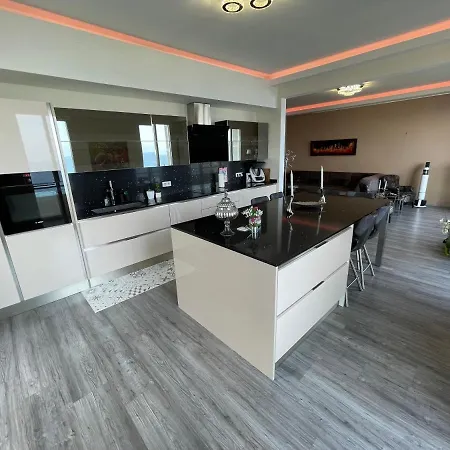 Apartment Derniere Etage Sur La Promenade! *