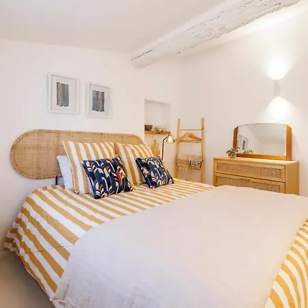 Apartment Renting - Neuve - Luxury Triplex Old Town Massena Garibaldi - 4 Bedroom - Ac Nice