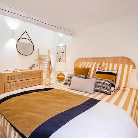 Renting - Neuve - Luxury Triplex Old Town Massena Garibaldi - 4 Bedroom - Ac *