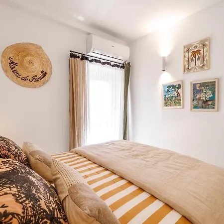 Apartment Renting - Neuve - Luxury Triplex Old Town Massena Garibaldi - 4 Bedroom - Ac