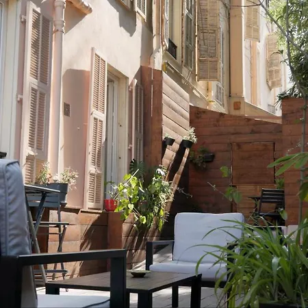 Busby Hotel Nizza
