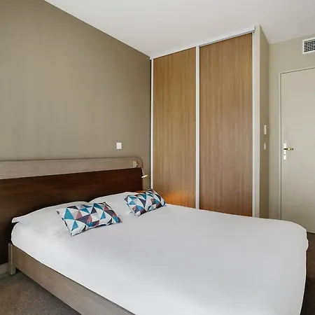 أبارت سيتي أكروبوليس 3*