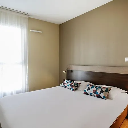 أبارت سيتي أكروبوليس 3* نيس