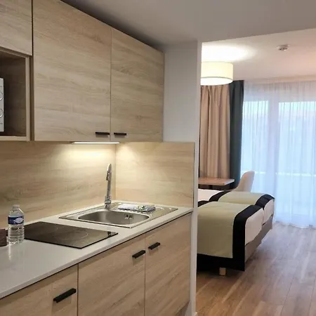 Residhome Aeroport 3*