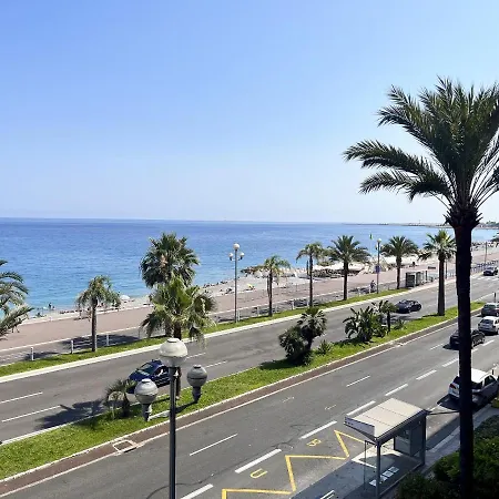 Apartment Promenade-des-anglais-front-sea *
