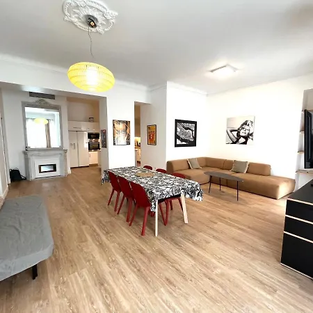 Large Haussmanian In The Heart Of Apartment Nice