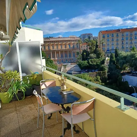 L'escale A La French Riviera Apartment
