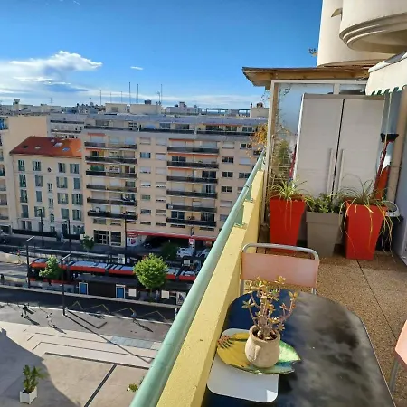 L'escale A La French Riviera Apartment