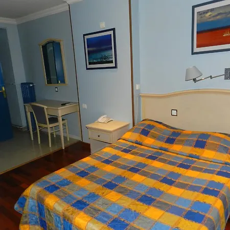 Antares Hostel Nice