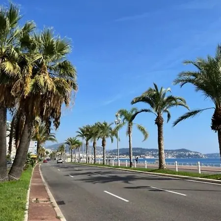 Apartment Jardin Sur La Promenade Des Nice