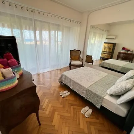 Apartment Jardin Sur La Promenade Des Nice