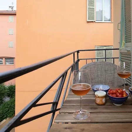 #44 1 Bdr Flat Cap Ac Balcony 5mins Walk To Apartment