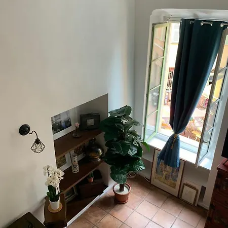 33 On The Old Historic Senate Square Appartement
