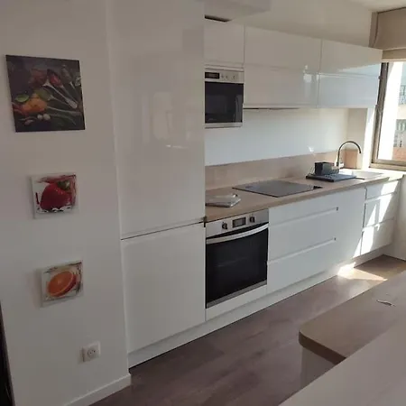Etoile Apartment