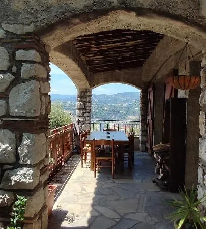 Holiday home Sejourner A ,en Maison Familiale Ou En Studio ! Nice