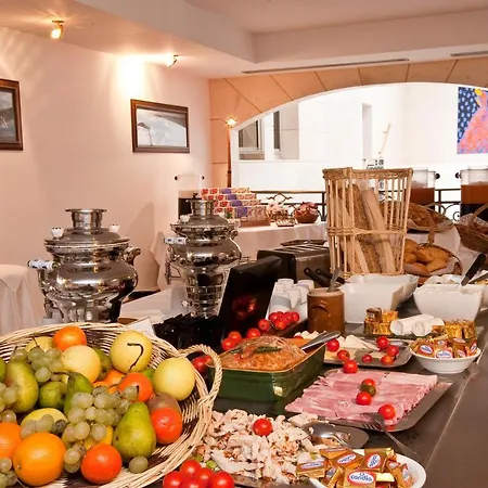 Aston La Scala Hotel