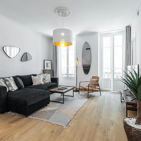 Confort Downtown 2 Bdr Apartment