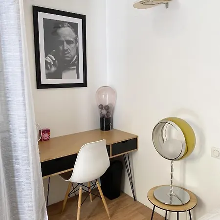 Contemporaine - Prima Volta Séjour chez l'habitant *