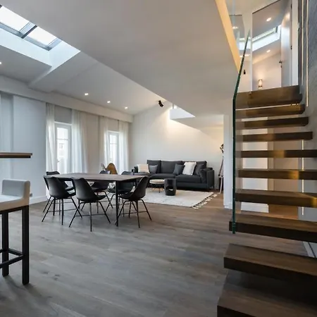 Duplex Avenue Jean-medecin * Nice