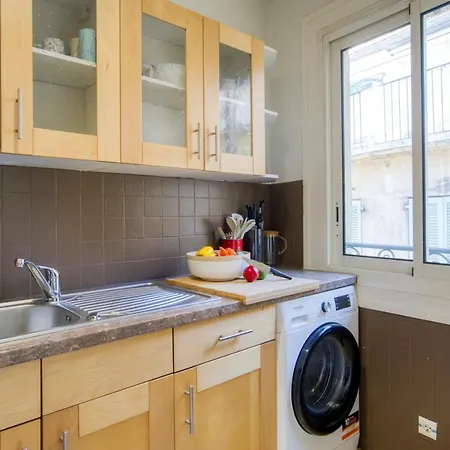 Appartement Cosy, Modern, Fully Equipped, Air Conditioning, Historical, Old Town, 1minute Walk From - 