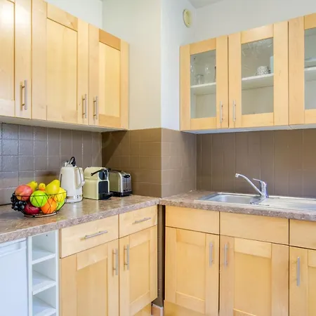 Apartment Cosy, Modern, Fully Equipped, Air Conditioning, Historical, Old Town, 1minute Walk From - 