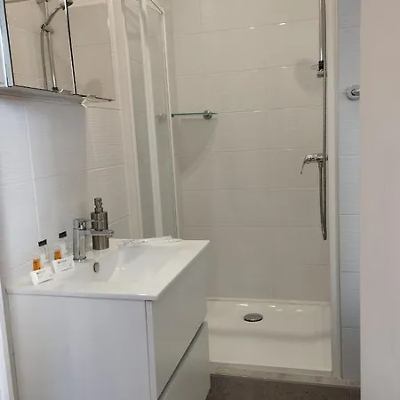 2 Pieces Renover