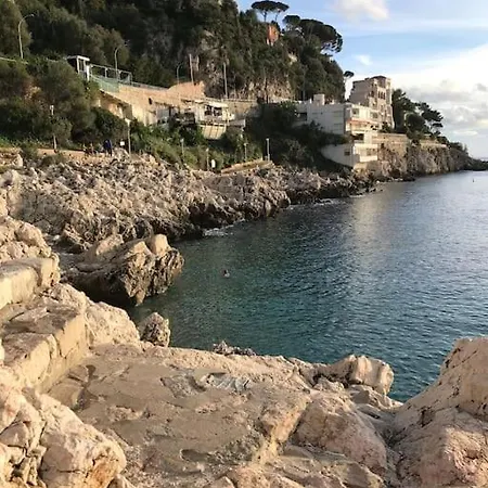 Stylish One Bedroom In Port Apartment Nice