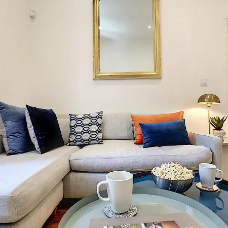 Apartment Nestor&jeeves - Cozy Maccarani - Center, Close Sea *