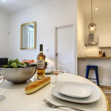 Apartment Nestor&jeeves - Cozy Maccarani - Center, Close Sea Nice
