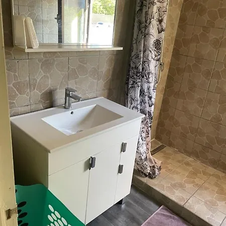 Appartement Appartenant Proche De La *