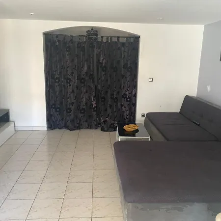 Appartenant Proche De La Appartement *