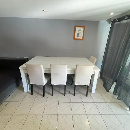 Appartenant Proche De La Appartement *