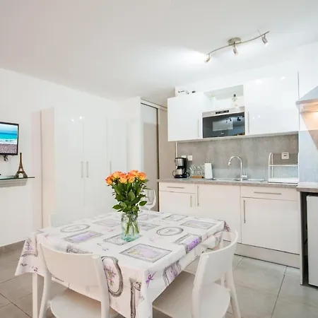 Le Chateau 4 Pers Ac Wifi Vecchia Apartment