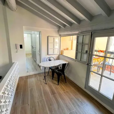 Beautiful Floor & Terrasse