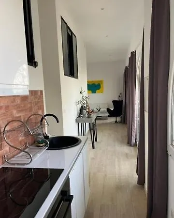 Superbe Grande Corniche Vue Sur A 4 Min Du Centre Apartamento *