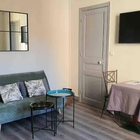 Charming Overlooking A Beautiful Garden * Nizza