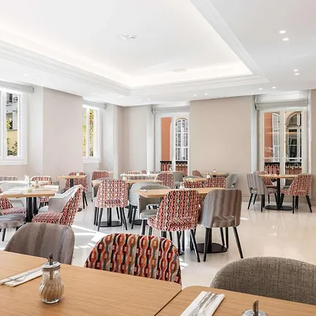 Hotell Apollinaire 4*