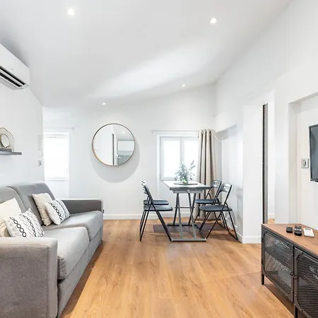 Ultra 2 Bdr - Rue De France Apartment *